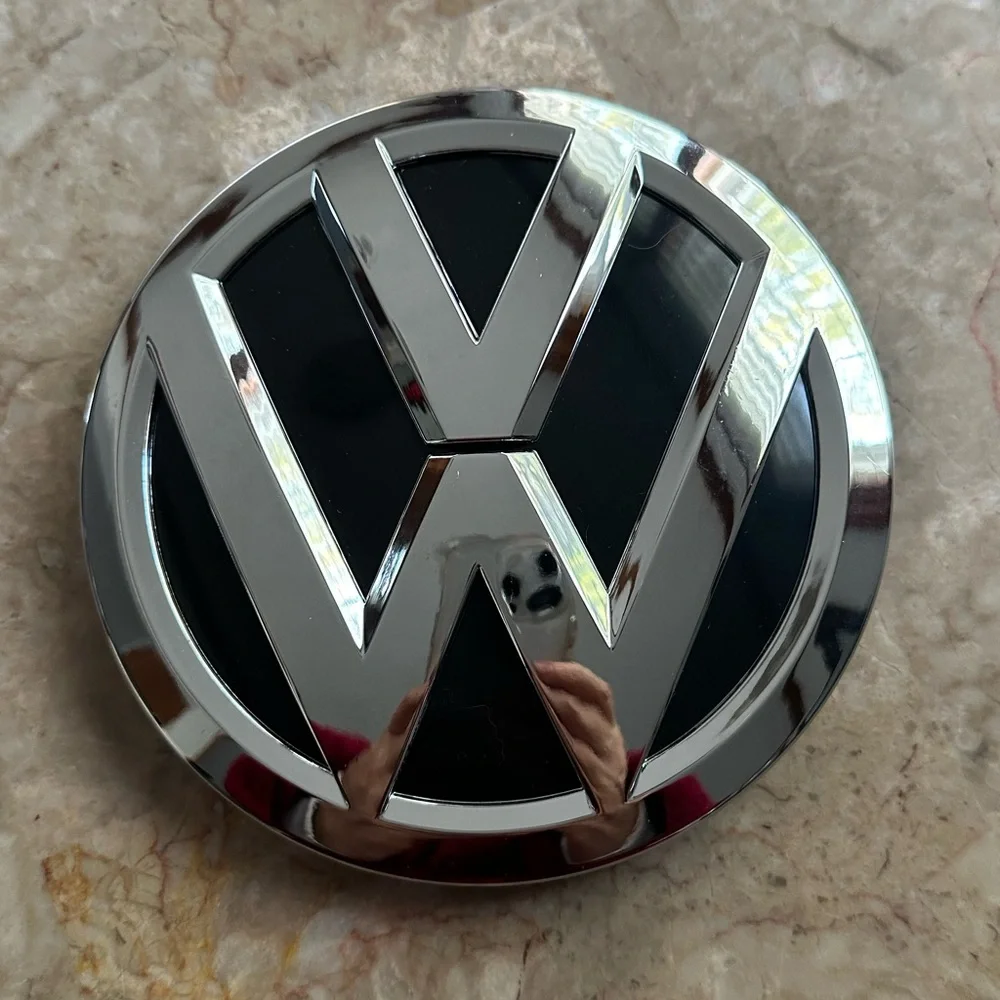For VW Volkswagen emblem (3G0-853-601-B-DPJ)
2015-2021 - Picture 1 of 5